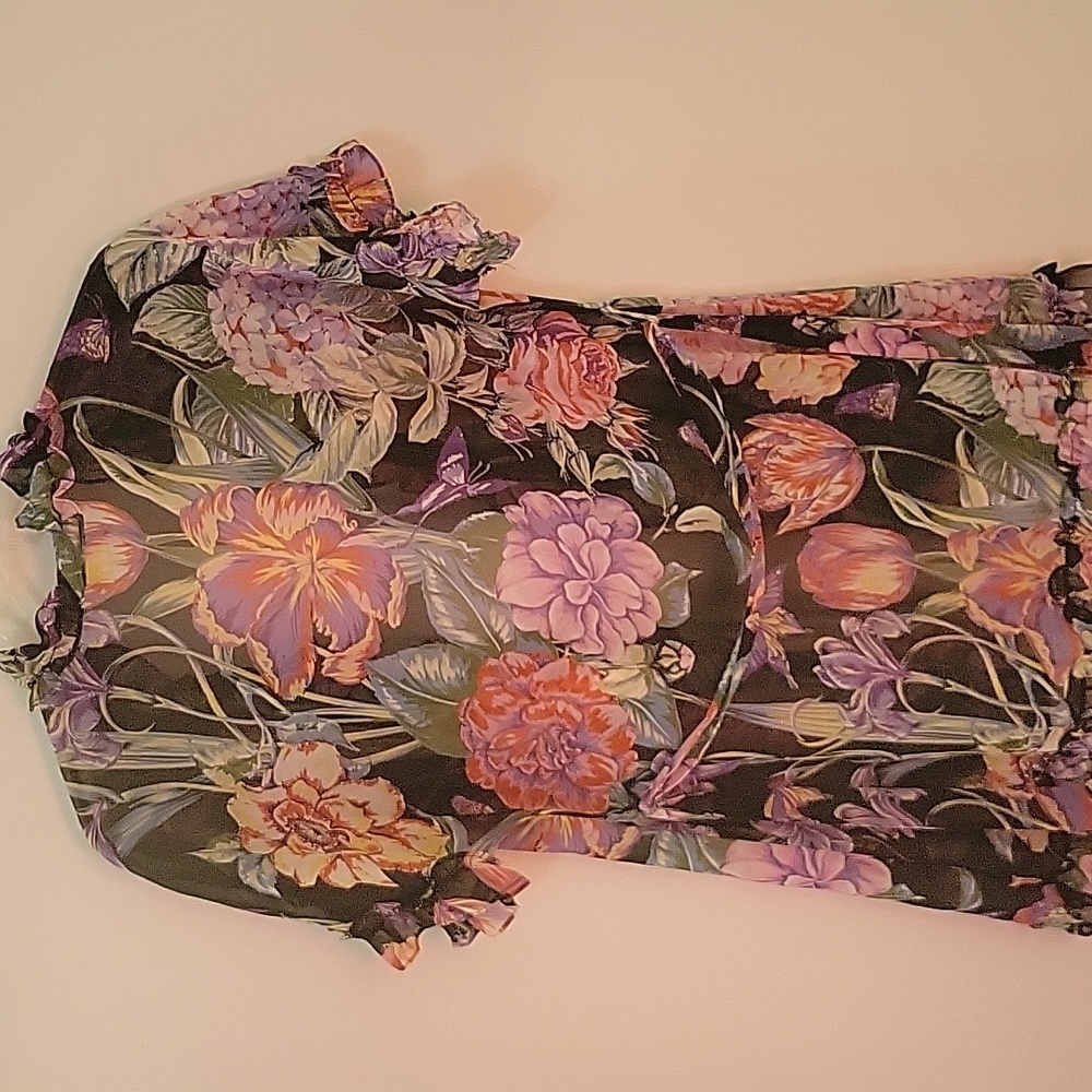 In Bloom Floral Sheer Robe, Size Large - Picture 7 of 9